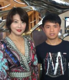 汤镇宗合影